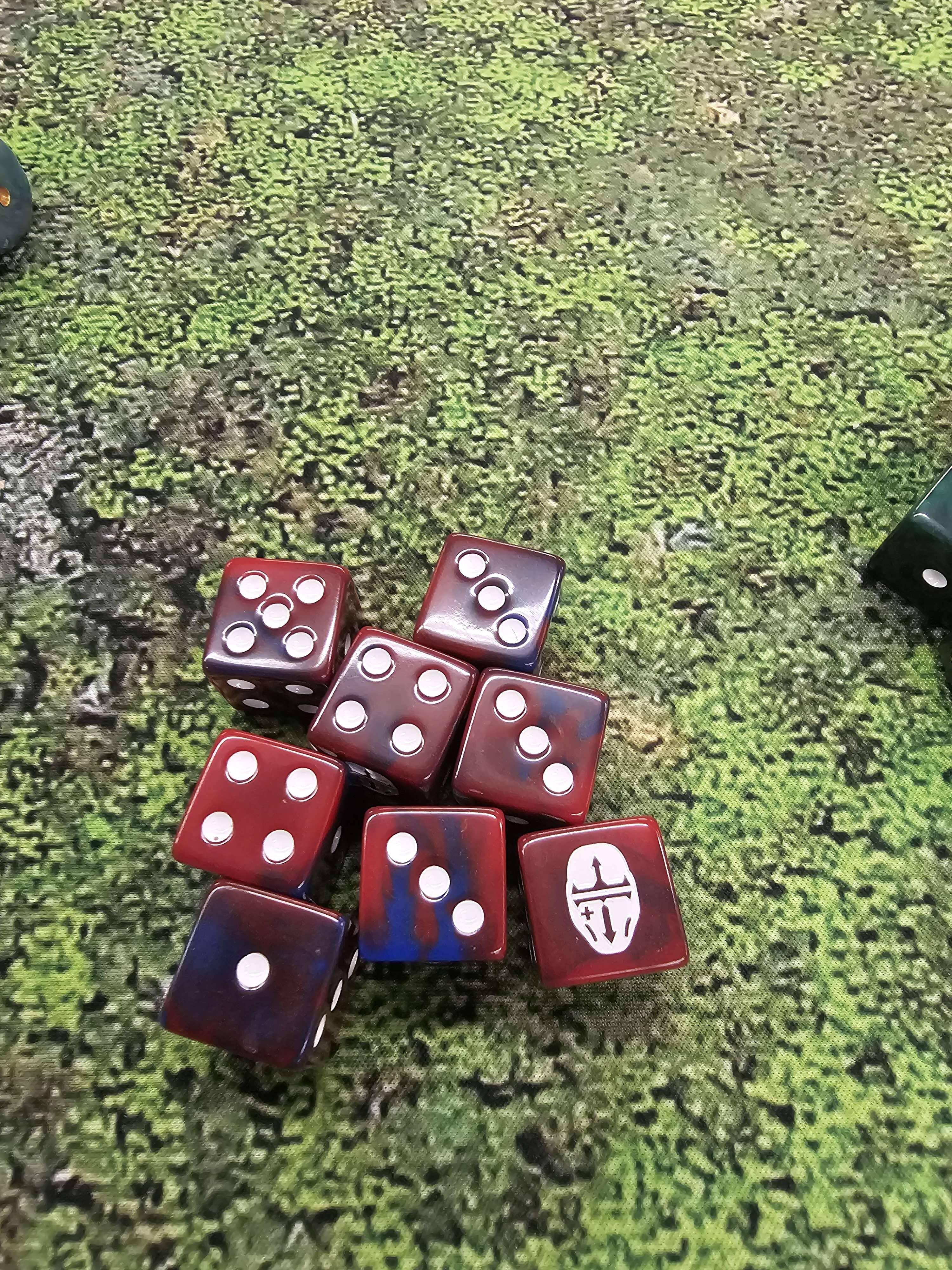 Red & Purple Night (16MM) - 25CT Dice Red Dragon  | Multizone: Comics And Games