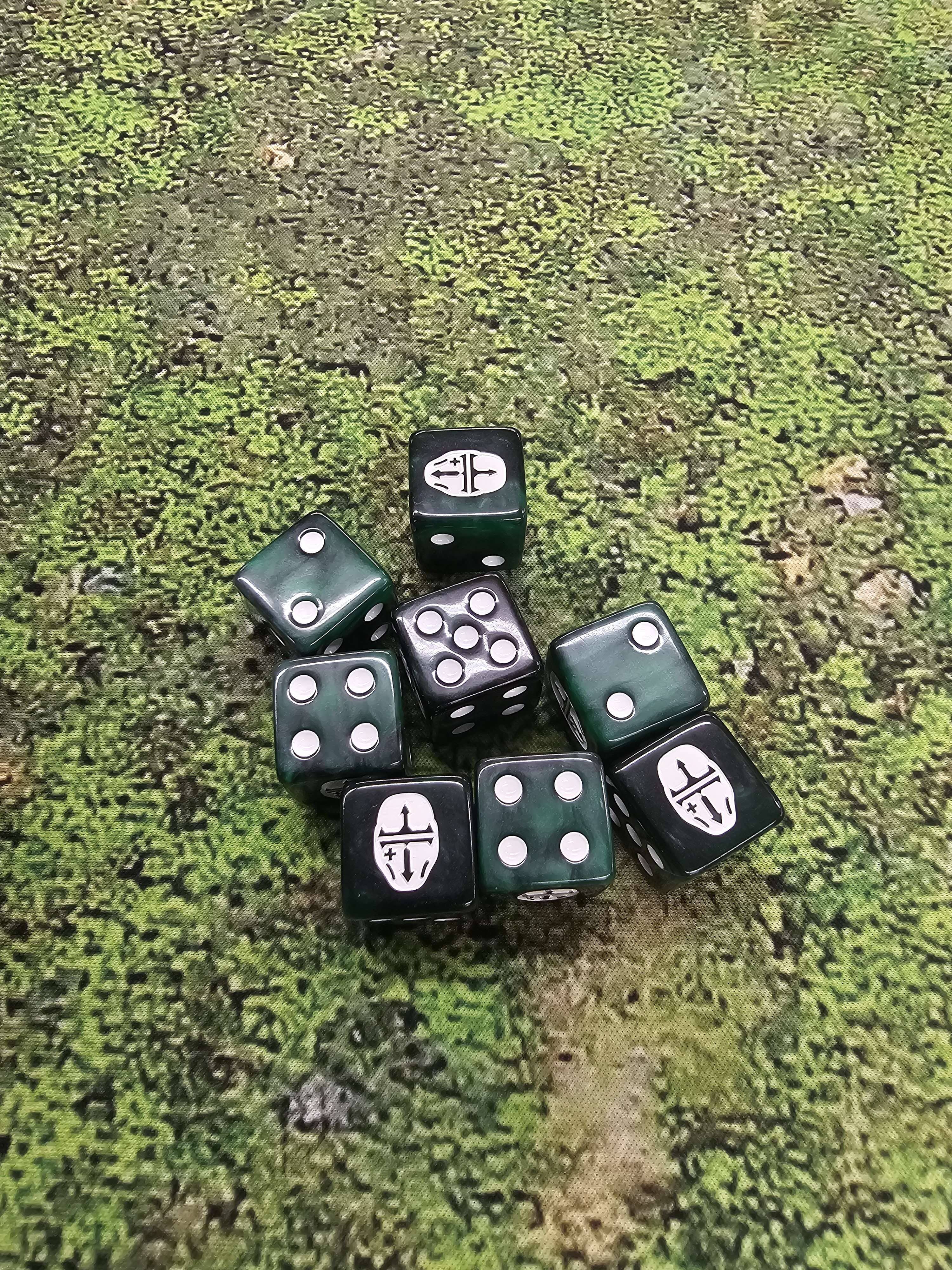 Knighted (16MM) - 25CT Dice Red Dragon  | Multizone: Comics And Games