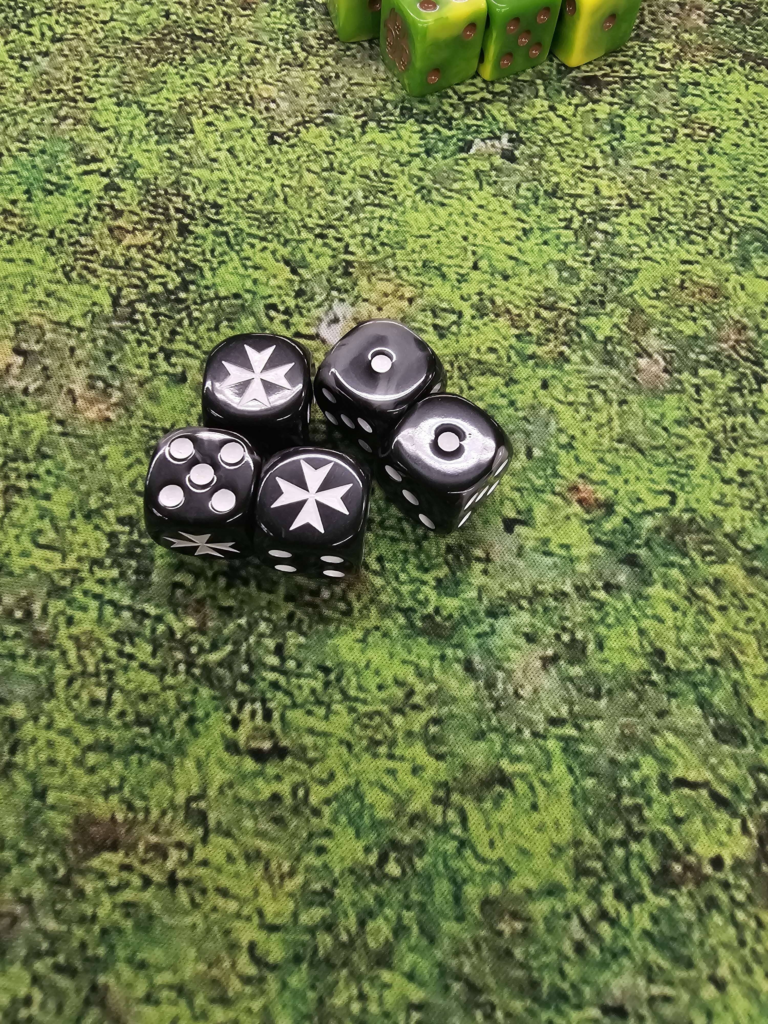 Dark Temper (16MM) - 25CT Dice Red Dragon  | Multizone: Comics And Games