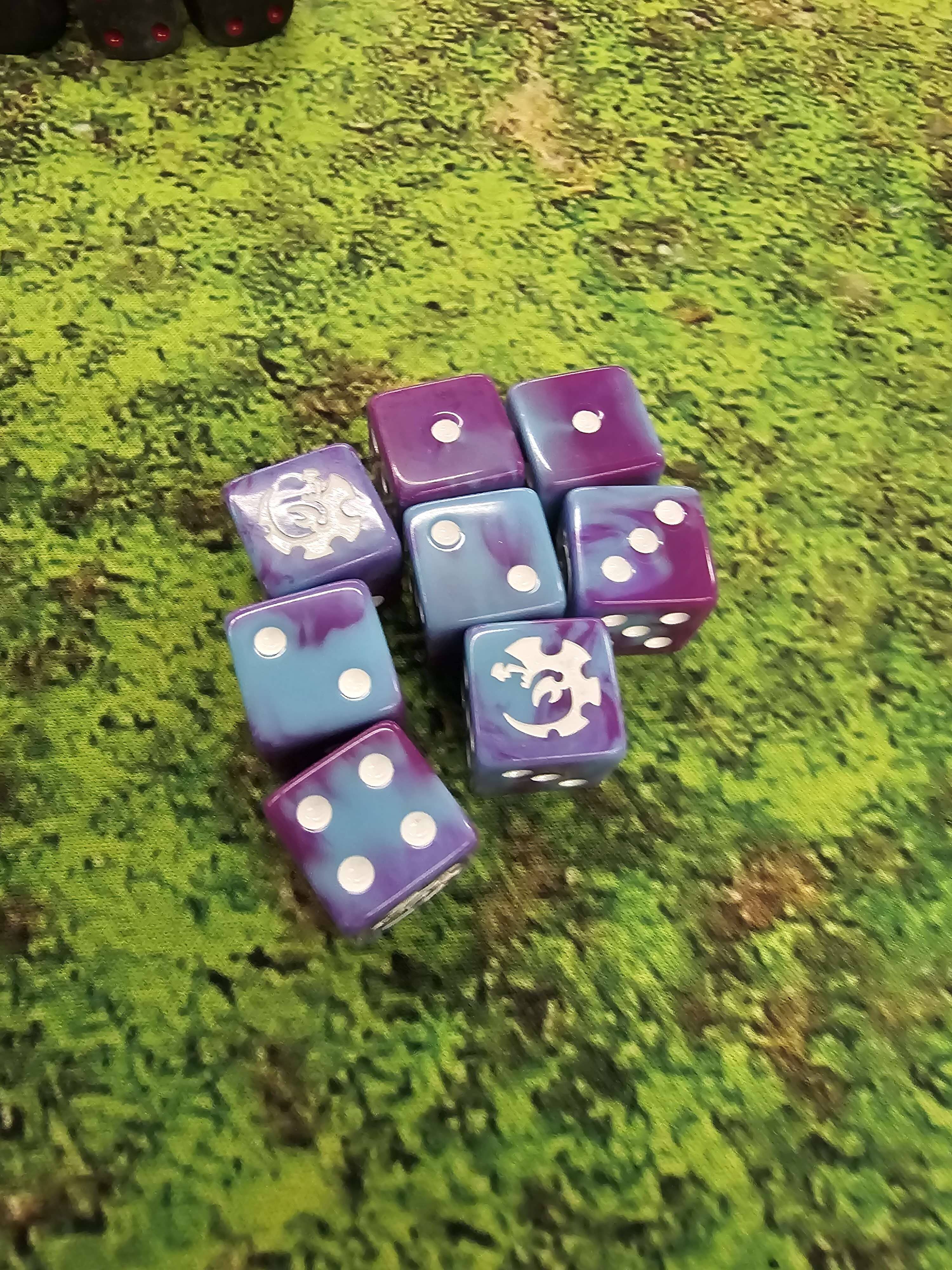 Space Bugs (16MM) - 25CT Dice Red Dragon  | Multizone: Comics And Games